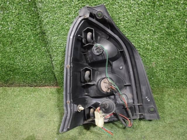 Right Tail Light SUZUKI Alto 1998 GF-HA12S 3565078G00 — photo 2
