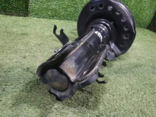 Front Left Strut NISSAN Leaf_ 2011 ZAA-ZE0 — photo 4