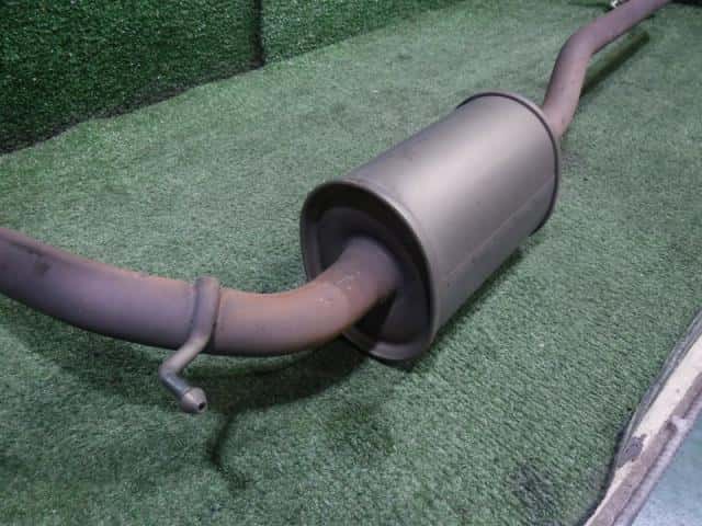 Exhaust Center Muffler HONDA Fit 2010 DBA-GE6 — photo 5