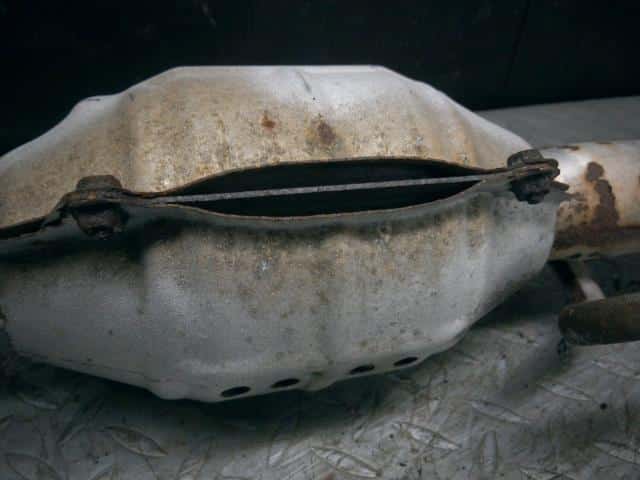 Front Exhaust Pipe MAZDA Scrum 2000 GD-DG52V 1A0540050 — photo 8