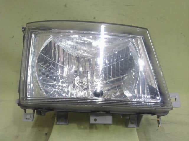 Right Headlight Mitsubishi Fuso 2015 TPG-FBA00 MK580526 — photo 1
