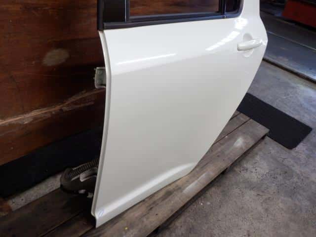 Rear Left Door Assembly SUZUKI Swift 2009 DBA-ZC71S 6800463J00 — photo 3