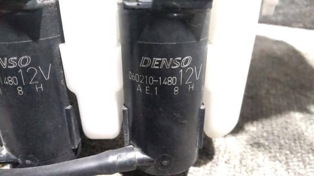 Windshield Washer Tank SUZUKI Every 2006 ABA-DA64W 3845068H10 — photo 2