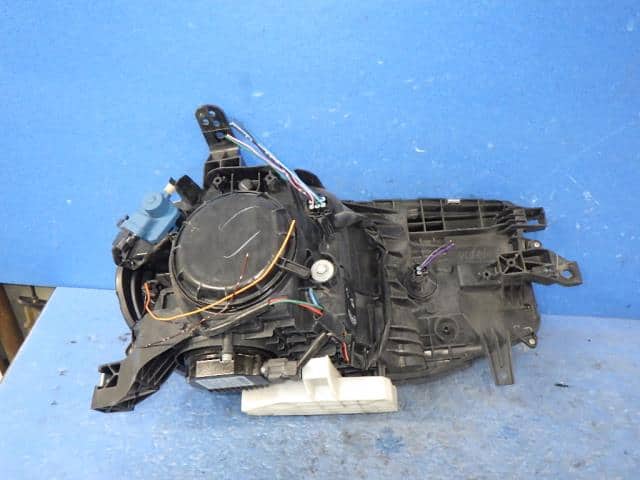 Left Headlight NISSAN Cube 2012 DBA-Z12 — photo 3