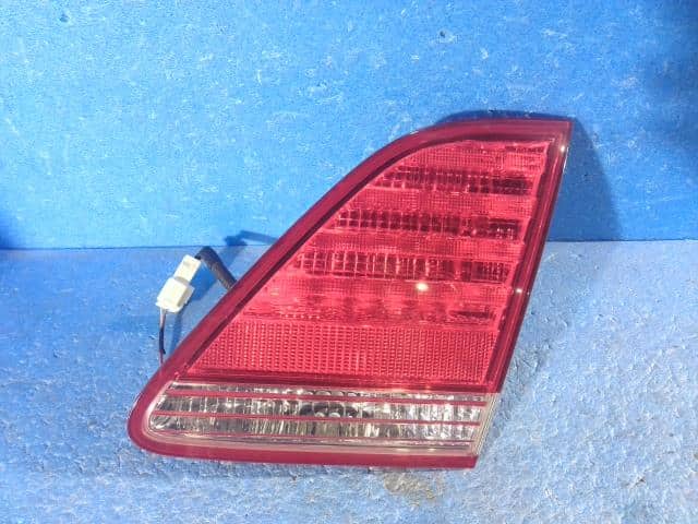 Right Finish Panel TOYOTA Crown 2004 UA-GRS183 8158130170 — photo 1