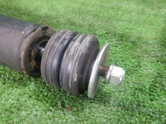 Rear Right Shock Absorber HONDA Fit 2012 DAA-GP1 — photo 2