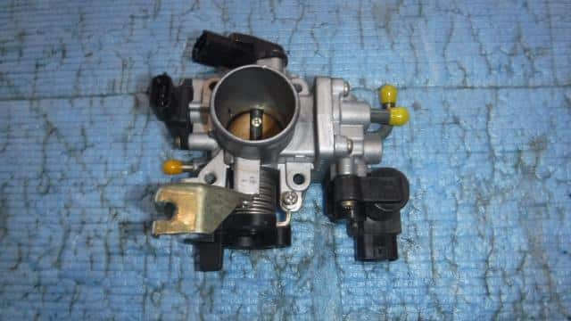 Throttle Body SUZUKI Alto 2003 LA-HA23S 1340083G20 — photo 1