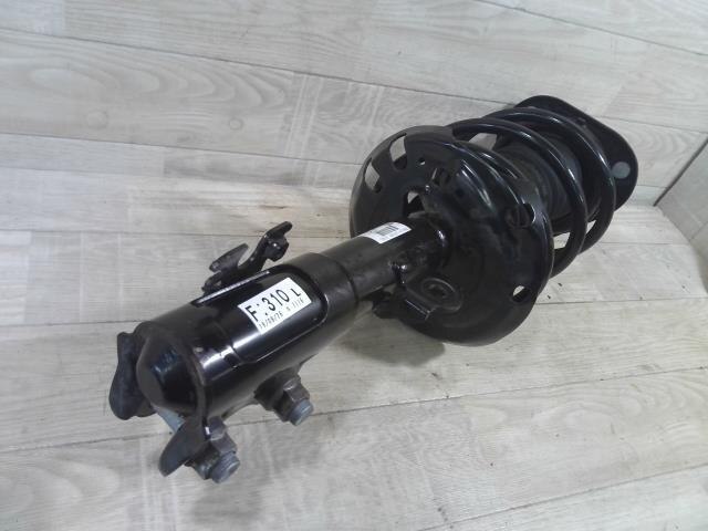 Front Left Strut TOYOTA Prius 2019 DAA-ZVW55 — photo 3