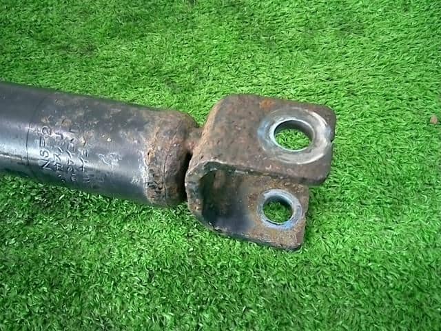Rear Right Shock Absorber NISSAN Elgrand 2005 CBA-NE51 — photo 3
