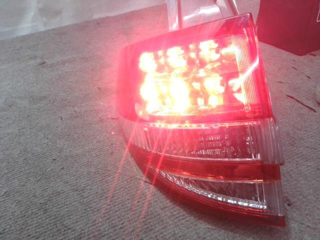 Left Tail Light TOYOTA Estima 2006 DBA-ACR50 — photo 5