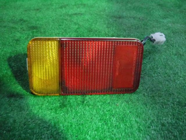 Left Tail Light SUZUKI Carry 2008 EBD-DA65T 3560467H02 — photo 1