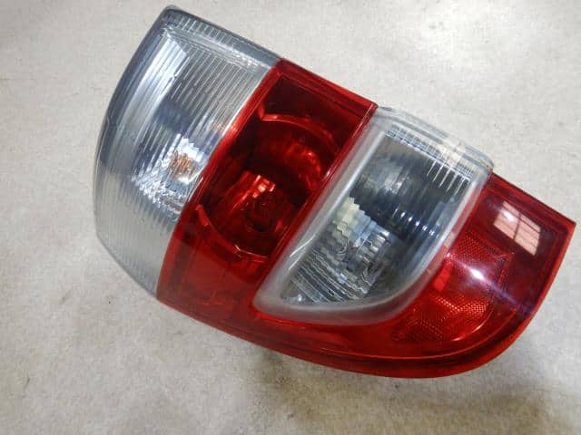 Left Tail Light HONDA Zest 2010 DBA-JE1 — photo 2