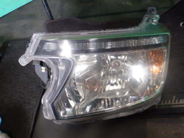 Left Headlight HONDA N-wgn 2013 DBA-JH1 — photo 1