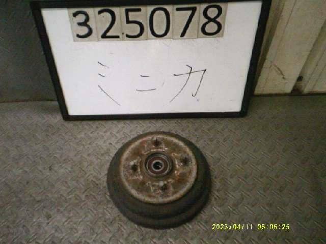 Rear Brake Drum MITSUBISHI Minica 2010 HBD-H42V — photo 1