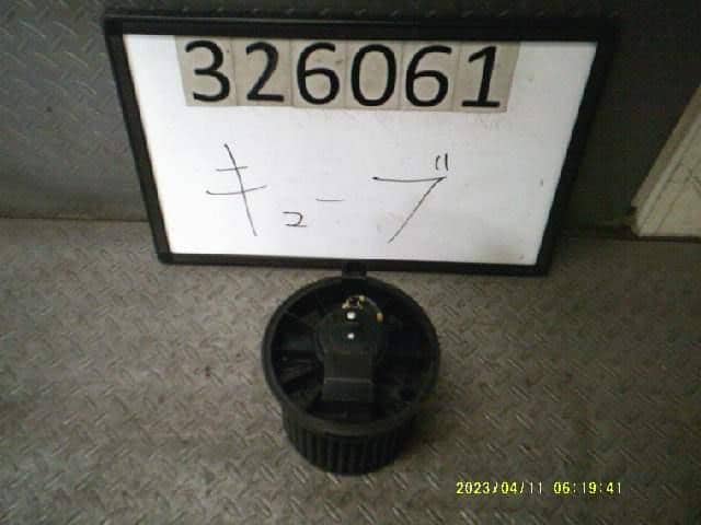 Blower Motor NISSAN Cube 2011 DBA-NZ12 — photo 1