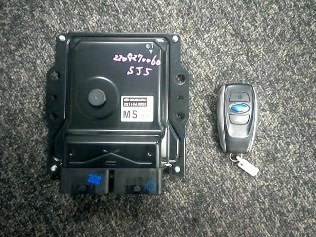 Engine Control Unit SUBARU Forester 2016 DBA-SJ5 22765AH820 — photo 1