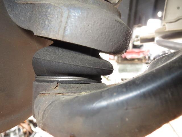 Front Left Lower Control Arm TOYOTA Passo 2016 DBA-M700 — photo 3