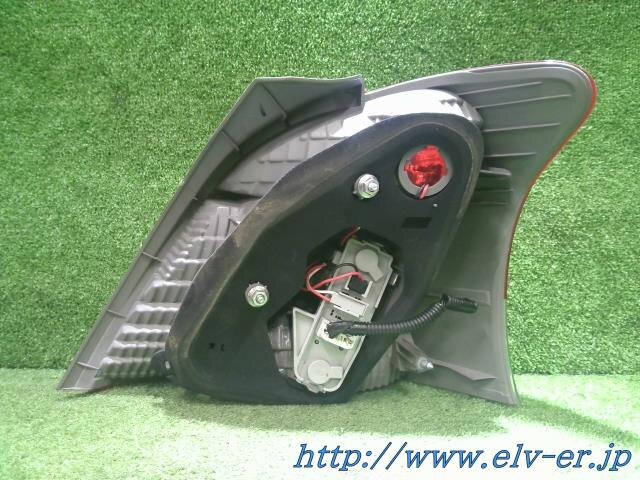 Left Tail Light TOYOTA Vitz 2009 DBA-KSP90 — photo 2