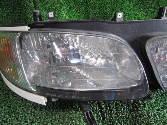 Right Headlight TOYOTA Estima Emina 1998 GF-TCR20 — photo 3
