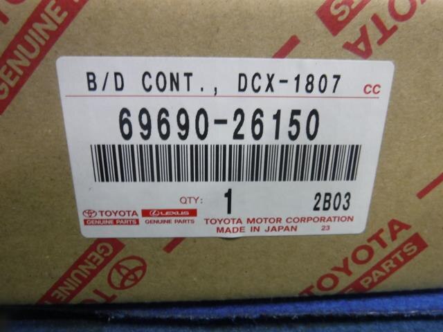 Back Door Lock Actuator TOYOTA Hiace CBF-TRH200 — photo 5