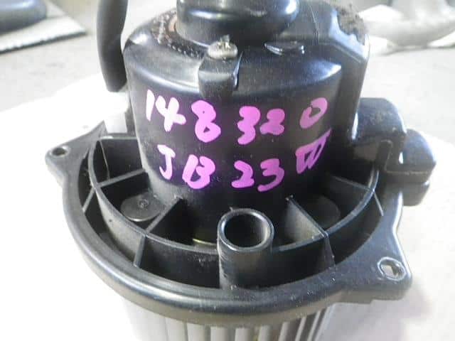 Blower Motor SUZUKI Jimny 2000 TA-JB23W 7415081A01 — photo 3