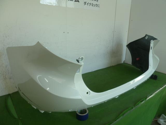 Rear Bumper Assembly TOYOTA Harrier 2020 6AA-AXUH80 — photo 2