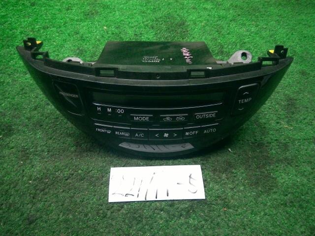 A/C Control Panel TOYOTA Estima 2003 UA-ACR30 — photo 1