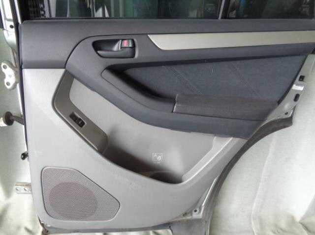 Rear Right Door Assembly TOYOTA Hilux Surf 2006 CBA-TRN215 — photo 6
