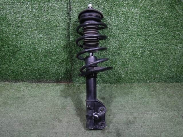 Front Left Strut MAZDA Atenza 2014 LDA-GJ2FW GHT634700A — photo 1