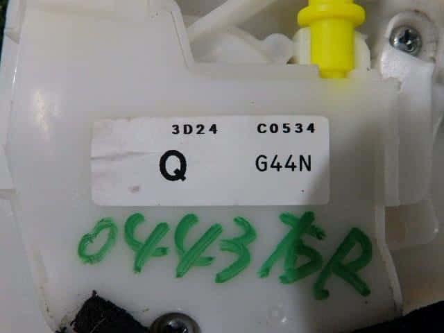 Rear Right Door Lock Actuator MAZDA Atenza 2013 LDA-GJ2FW G44N72310A — photo 3