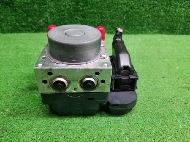ABS Actuator DAIHATSU Move 2014 DBA-LA110S — photo 6