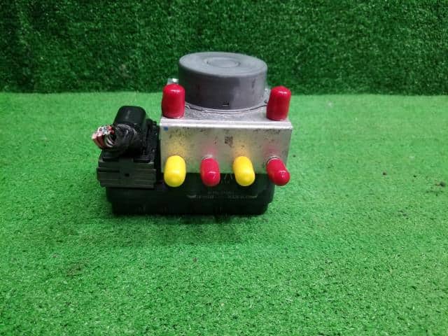 ABS Actuator DAIHATSU Move 2014 DBA-LA110S — photo 4