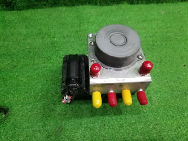 ABS Actuator DAIHATSU Move 2014 DBA-LA110S — photo 3