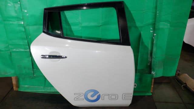 Rear Right Door Assembly NISSAN Leaf_ 2010 ZAA-ZE0 — photo 1