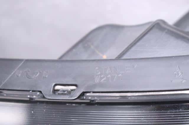 Left Headlight HONDA Freed 2016 5BA-GB5 — photo 5
