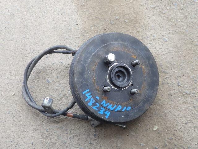 Rear Right Knuckle Hub Assembly TOYOTA Porte 2010 CBA-NNP10 — photo 1
