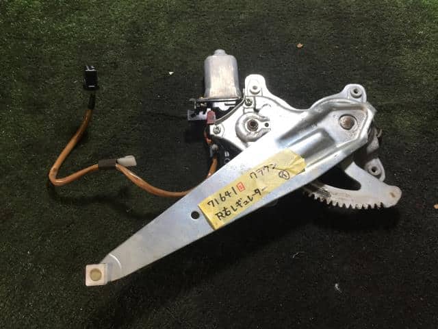 Rear Right Door Regulator TOYOTA Crown 2000 GH-JZS171 2621000370 — photo 1