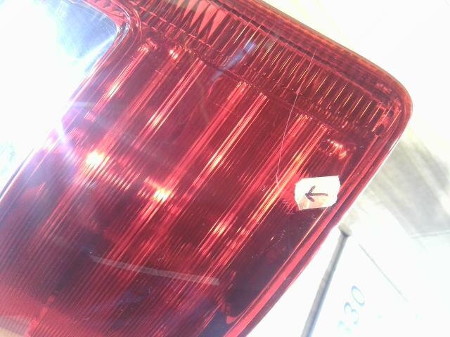 Right Tail Light TOYOTA Wish 2003 UA-ZNE10 — photo 4