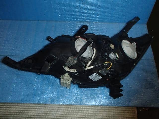 Left Headlight NISSAN Serena 2011 DBA-FNC26 — photo 2
