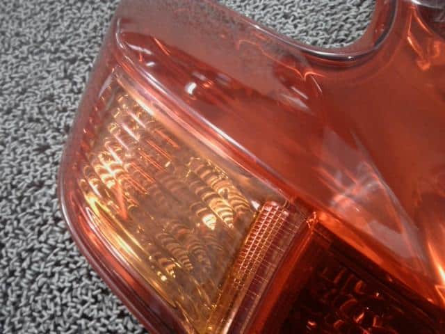 Left Tail Light NISSAN JUKE 2012 CBA-NF15 — photo 3