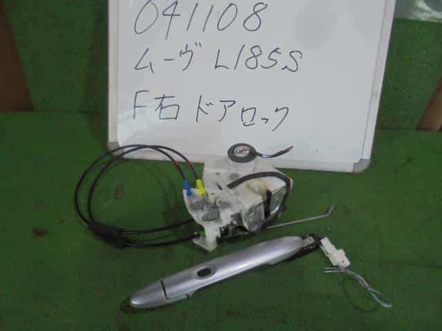Door Lock Solenoid DAIHATSU Move 2009 DBA-L185S — photo 1