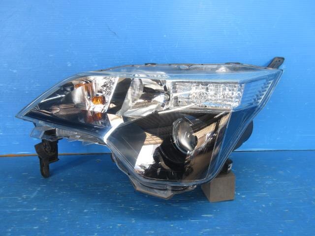 Left Headlight TOYOTA Spade 2012 DBA-NCP141 — photo 2