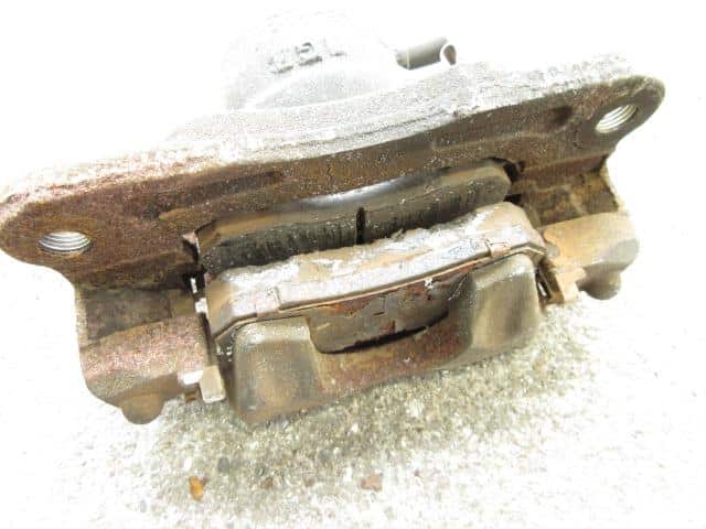 Front Right Caliper HONDA Beat 1991 E-PP1 — photo 5