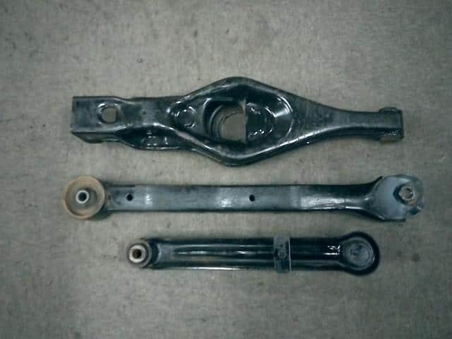 Rear Right Lower Control Arm MITSUBISHI Pajero 2007 CBA-V93W — photo 2