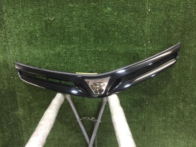 Radiator Grille TOYOTA Estima 2010 DBA-ACR50 — photo 1