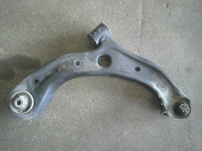 Front Right Lower Control Arm HONDA N BOX 2014 DBA-JF1 — photo 1
