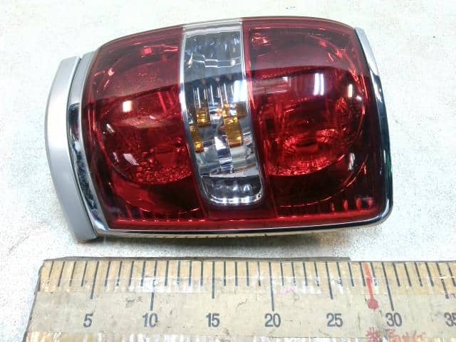 Right Tail Light TOYOTA Crown 2003 TA-JZS171W 8155031150 — photo 2