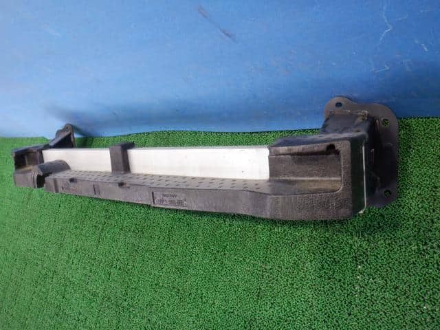 Front Bumper Reinforcement NISSAN Elgrand 2010 DBA-TNE52 — photo 3
