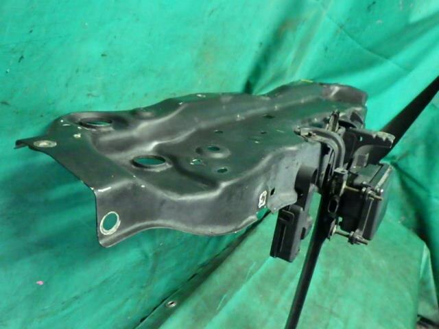 Radiator Core Support TOYOTA Lexus ls 2008 DAA-UVF45 — photo 3