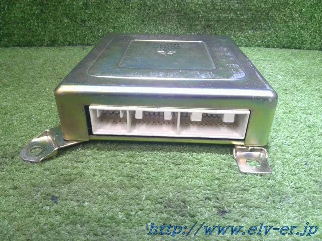 Engine Control Unit MITSUBISHI Debonair 1988 E-S11A — photo 3